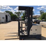 Used Crown Stockpicker SP3400