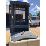 Used Crown Stockpicker SP3400