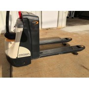 Crown WP3020 Refurbished Pallet Truck
