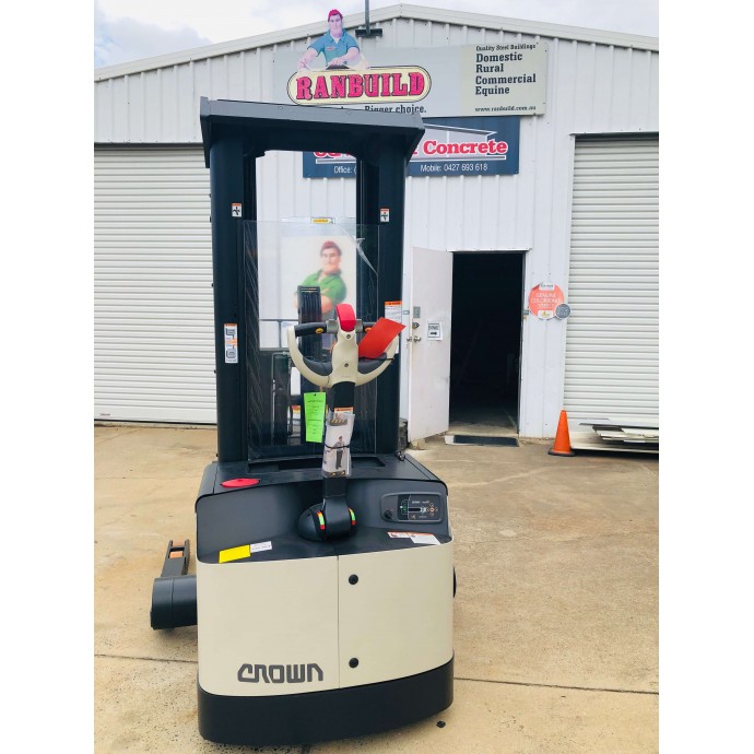 Crown Walkie Reach Truck SHR55416
